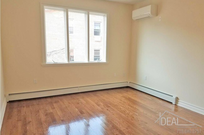 Foto del edificio - 81 Bay 28Th St