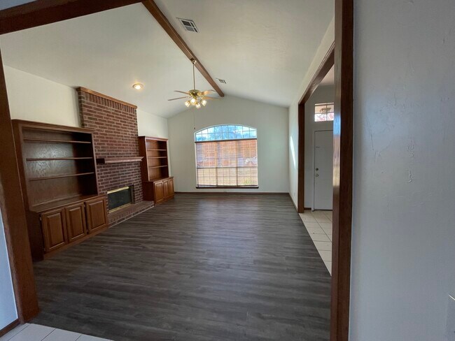 Building Photo - 708 Old Bugle Rd