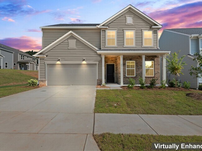 Foto del edificio - 5 Bed + 3 Bath Single Family Home in Charl...