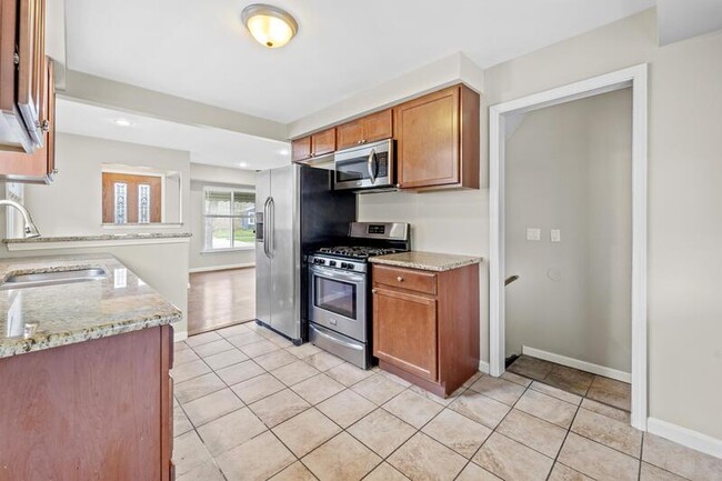 Foto del edificio - 15726 Poplar St