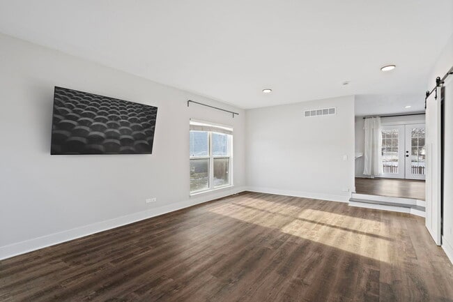 Building Photo - 1873 Grassy Knoll Ct