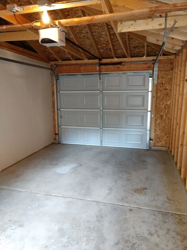 Private Garage & Storage in Rear - 830 E Capri Dr