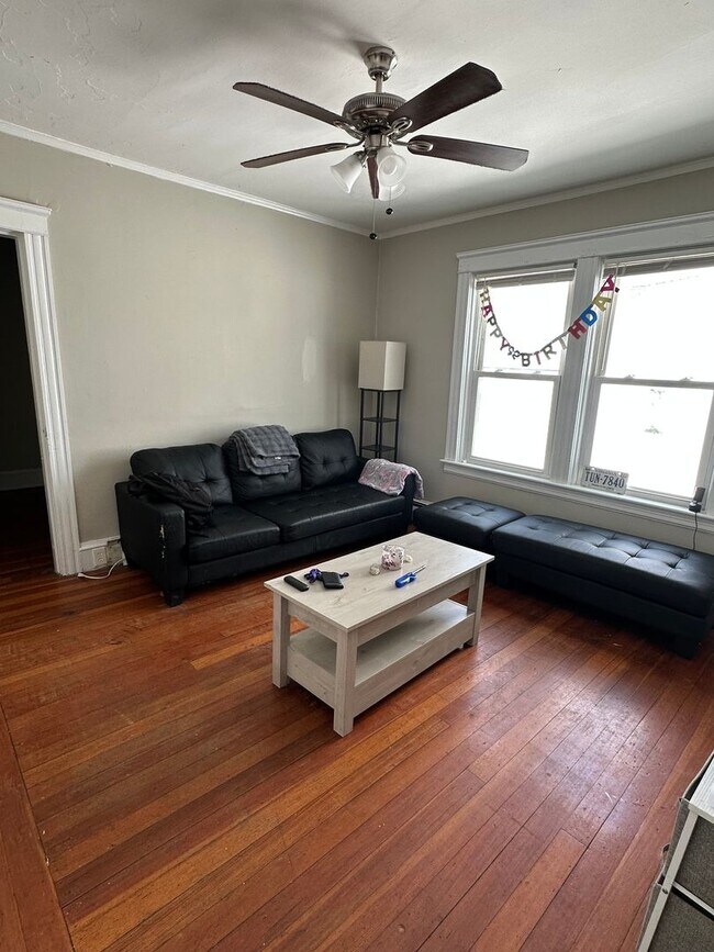 Foto del edificio - 37-39 Pembroke Ave  - Unit #2