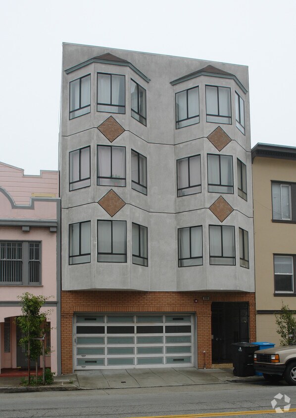 Primary Photo - 590 25th Ave
