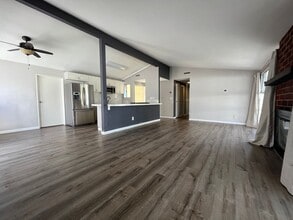 Building Photo - 2482 Larrabee Pl