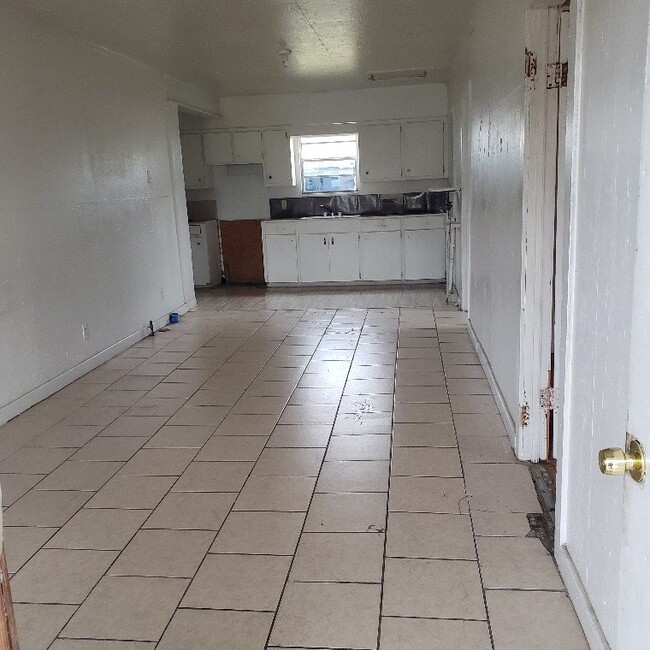 Building Photo - 2-Bedroom Duplex in Rayne, LA
