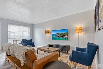 Building Photo - Miramonte Villas