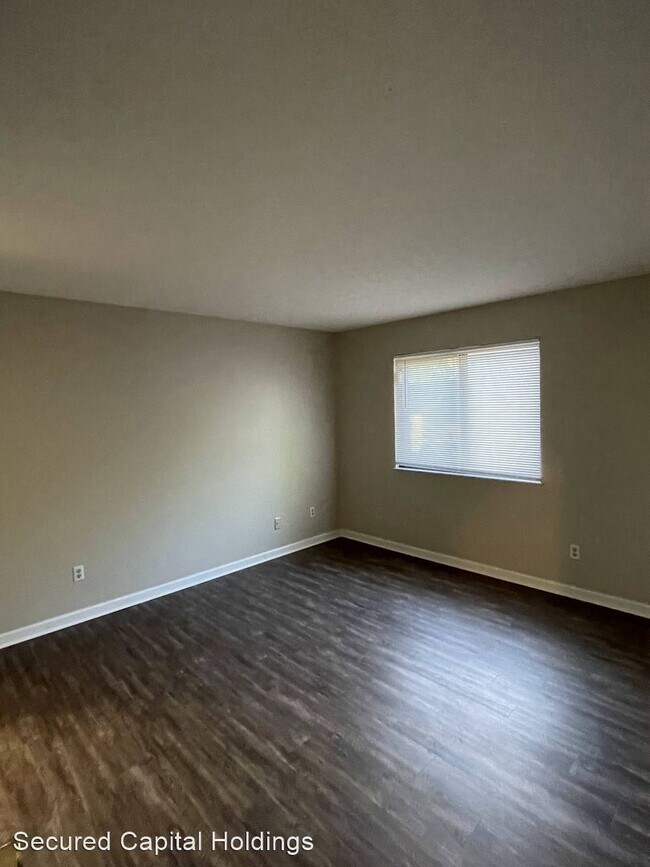 Building Photo - 2 br, 1.5 bath House - 5069 Belle Isle