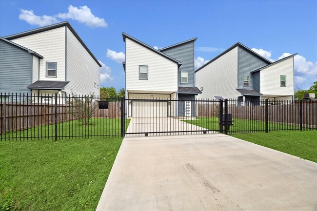 Foto del edificio - 10209 Ashville Dr