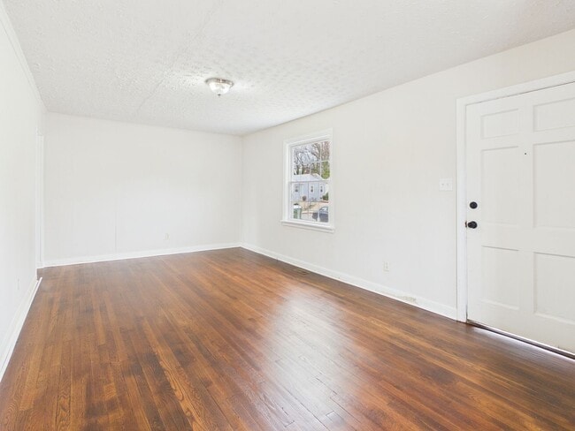 Foto del edificio - 2609 Harold Ave