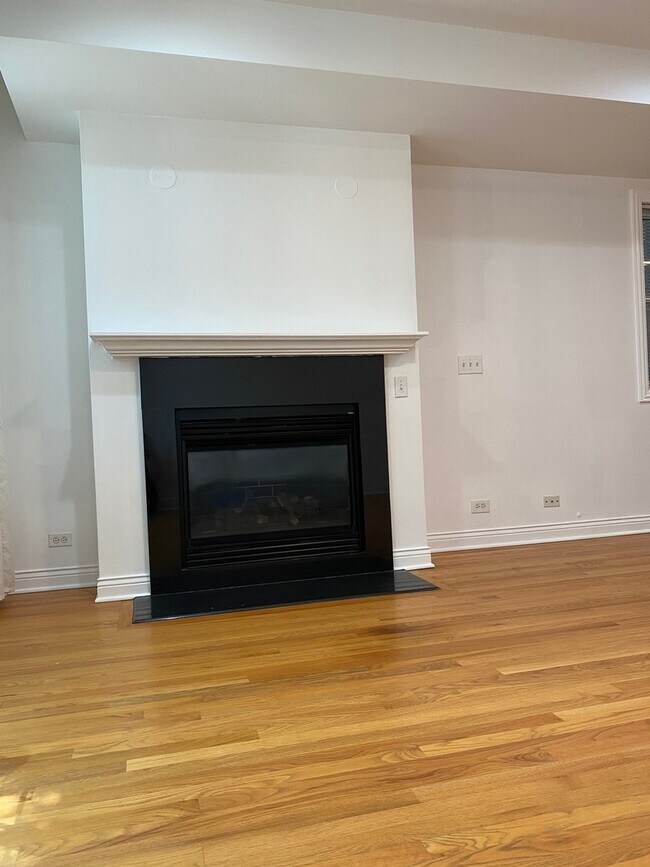 Building Photo - 1442 N Cleveland Ave