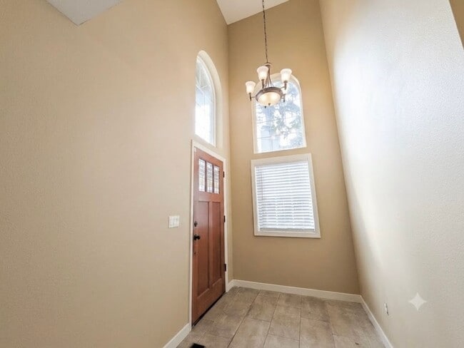 Building Photo - 17147 Warren Ct