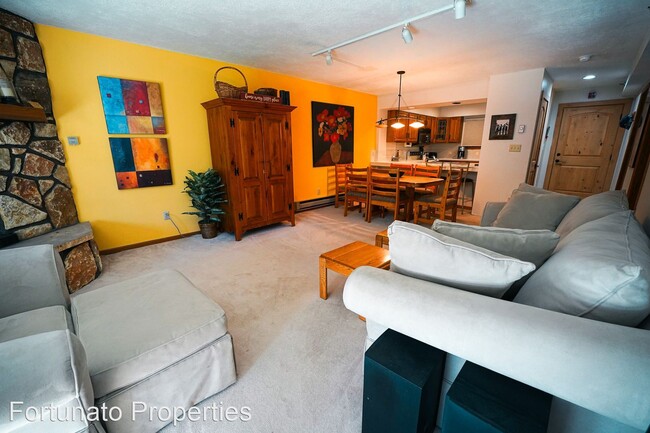 Building Photo - 2 br, 2 bath House - 530 French Street  102