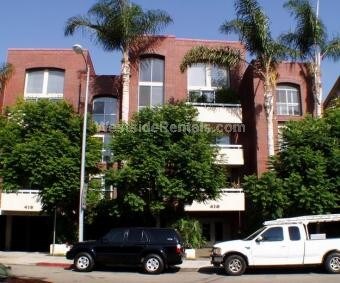 Primary Photo - 410 S Barrington Ave