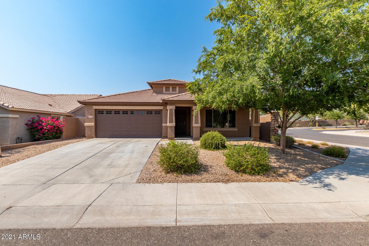 Foto principal - 2318 W Peak View Rd
