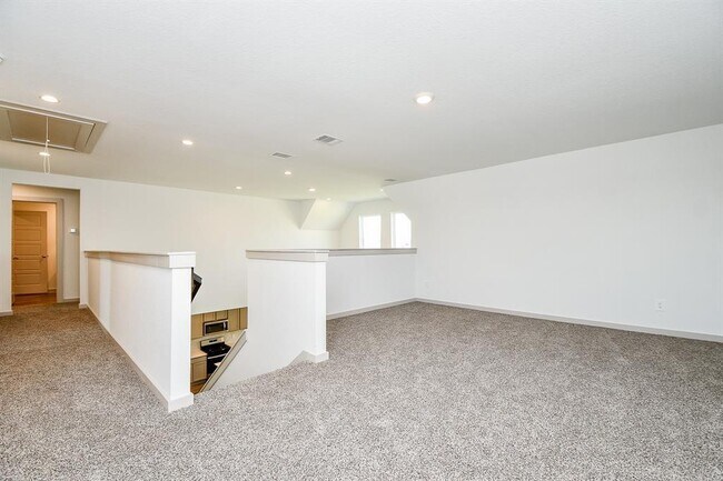 Building Photo - 7823 Elm Birch Ln