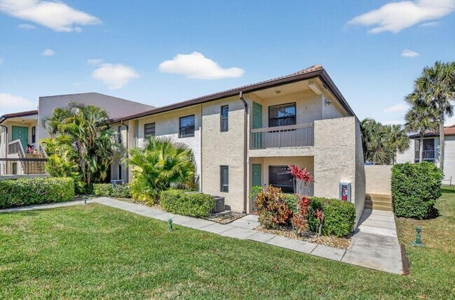 Foto del edificio - 21911 Cypress Dr