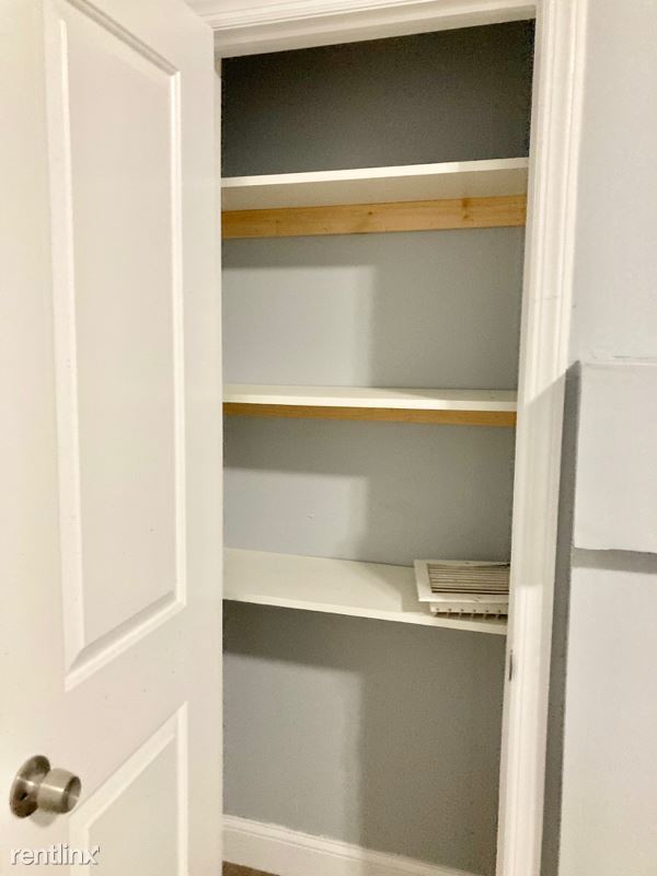 Building Photo - 2 br, 1 bath Townhome - 377 S Orange Ave