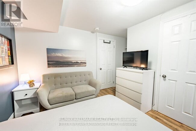 Building Photo - 14 Innes Ave