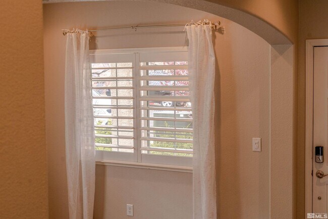 Building Photo - 8181 Highland Flume Cir