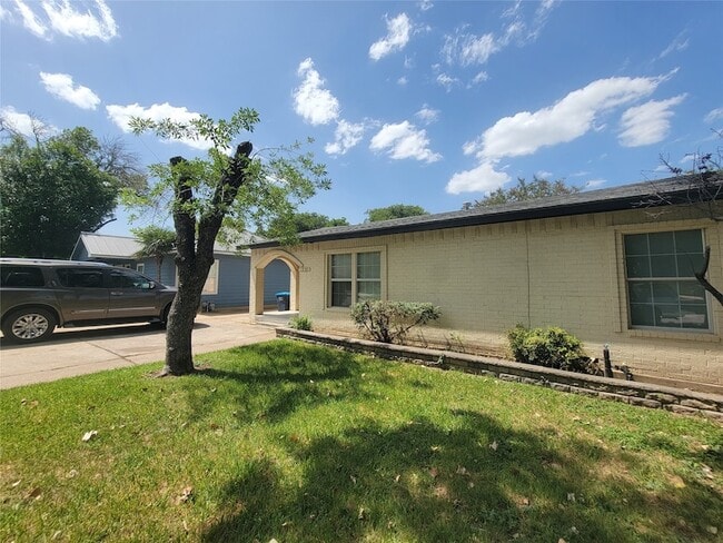 Photo - 1225 Blalock Avenue Unit House