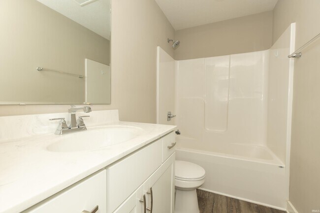 Foto del edificio - 9809 Massey Dr