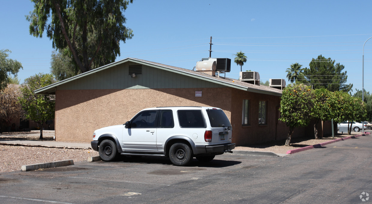 Building Photo - Olivewood Apartments