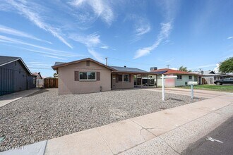 Building Photo - 7014 N 77th Ave