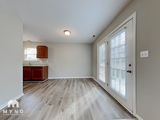 Building Photo - 10922 Olde English Dr