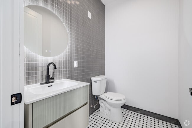 3 habitaciones, 2.5 baños con estudio - 1,325 pies cuadrados - Medio baño - 232 Gregory Ave