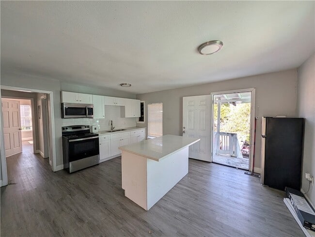 Building Photo - 1539 10th St