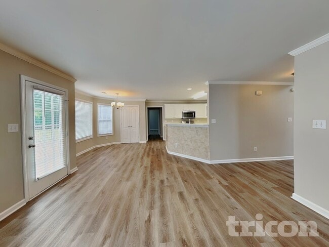 Building Photo - 9260 Carnes Estates Dr