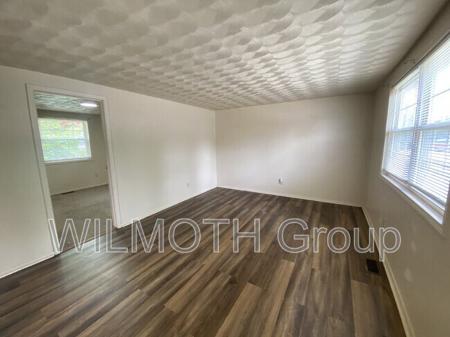 Foto del edificio - 904 Sloan St