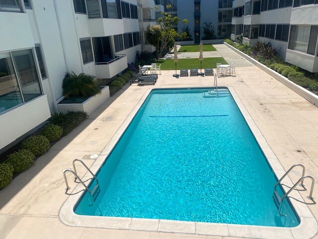 Foto del edificio - 8701 Delgany Ave