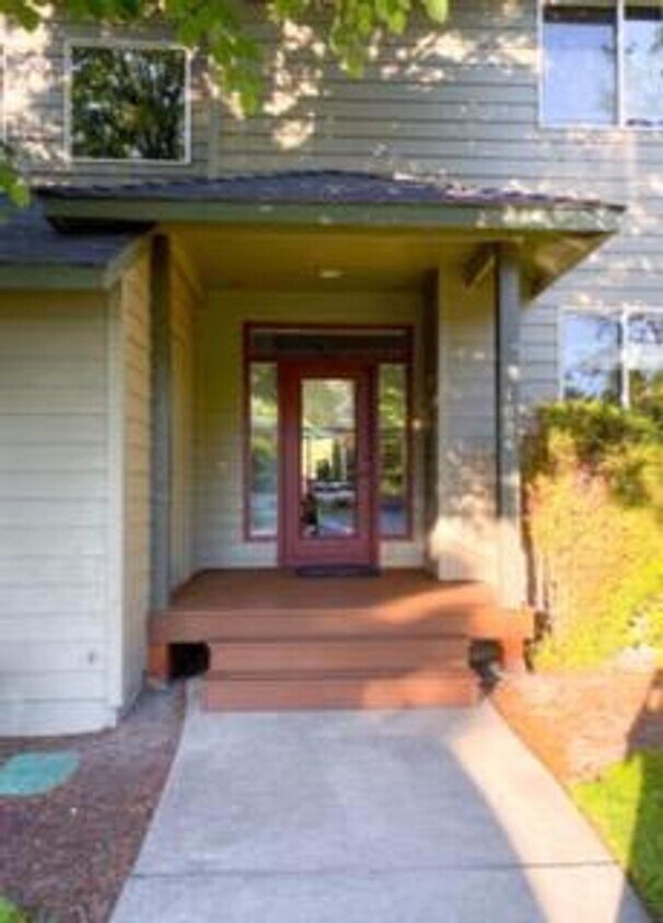 Primary Photo - Resort Style Living - Fully Furnished Shor...