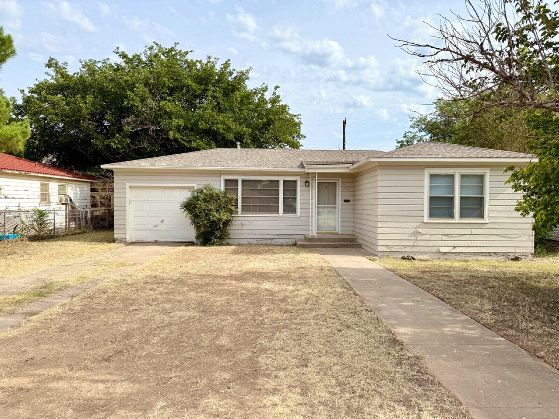 Foto principal - 4208 42nd St