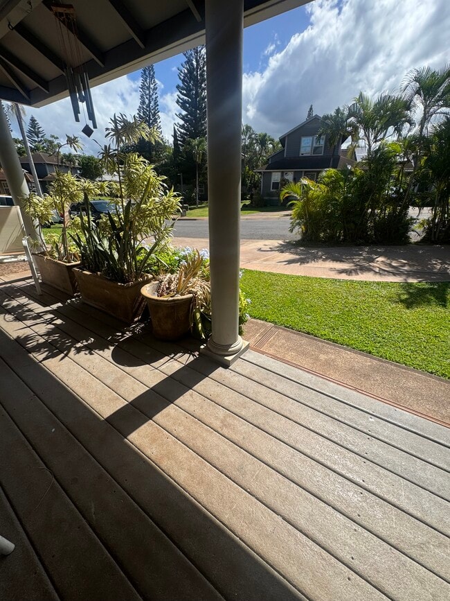 Building Photo - 3846 Lower Honoapiilani Rd