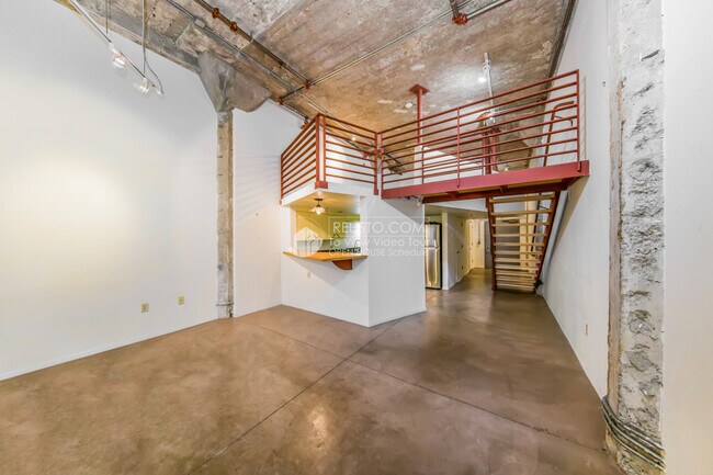 Building Photo - 1097 Howard St