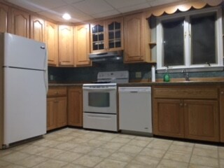 Kitchen - 17 Babcock Hill Rd