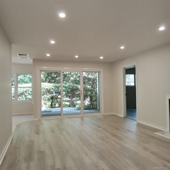 Foto del edificio - 707 Lenox Rd