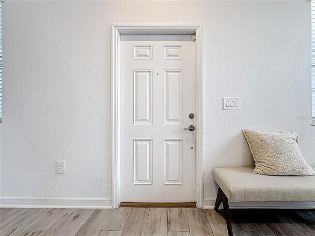 Foto del edificio - 3077 Ella Wy