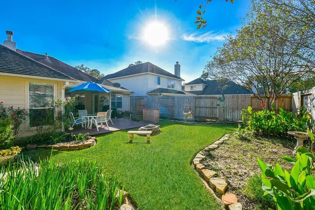 Foto del edificio - 6922 Summer Bridge Ln