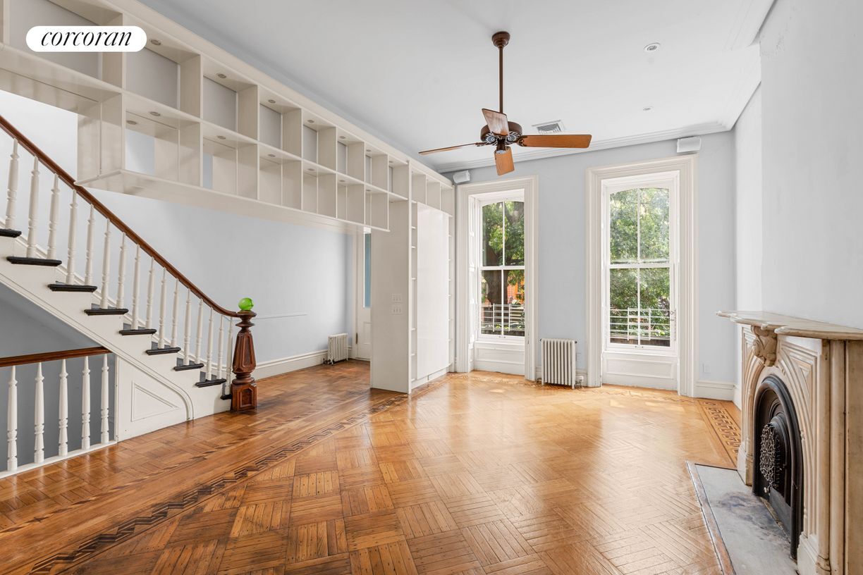 Foto principal - 347 5th St