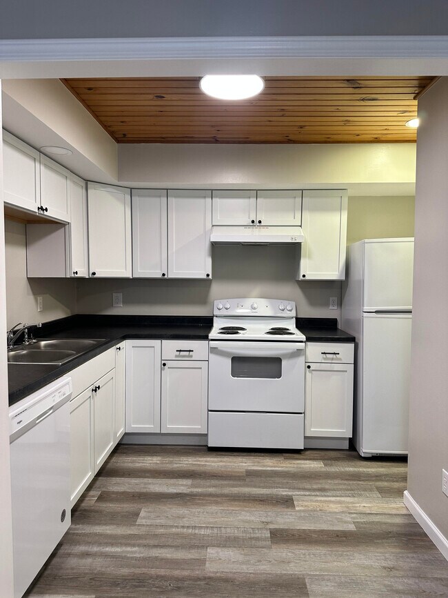 Foto del edificio - 720 W 17th St