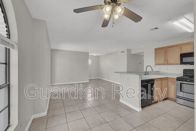 Foto del edificio - 2974 Juniper Hills Blvd