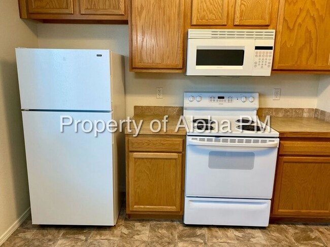 Foto del edificio - 1053 W Pine Ave