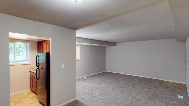 Building Photo - 308 N Chapel Gate Ln