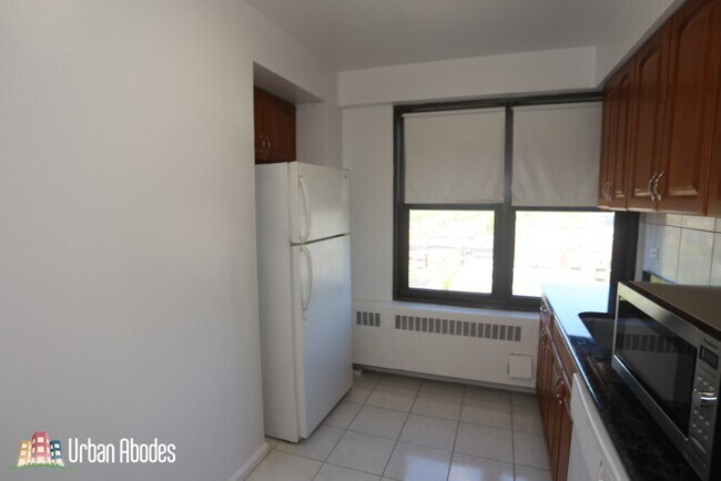 Foto del edificio - 6118 N Sheridan Rd