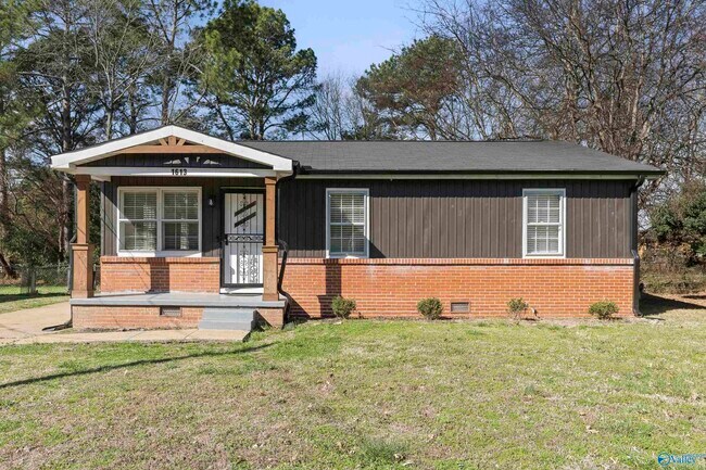 Building Photo - 1613 Armstrong St NW