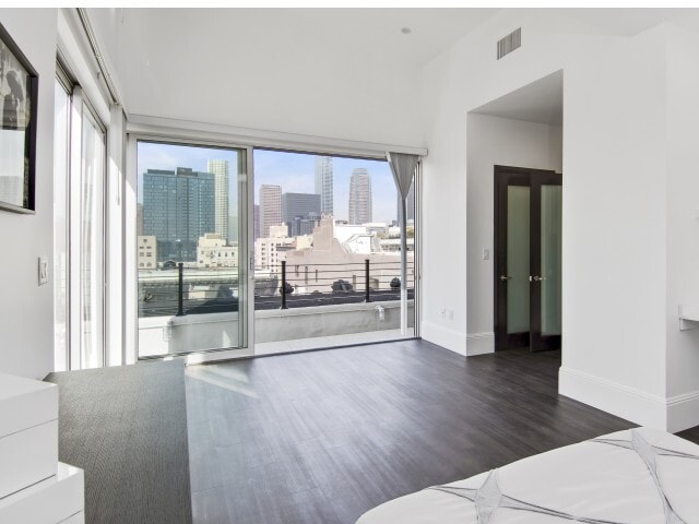 Building Photo - National City Tower